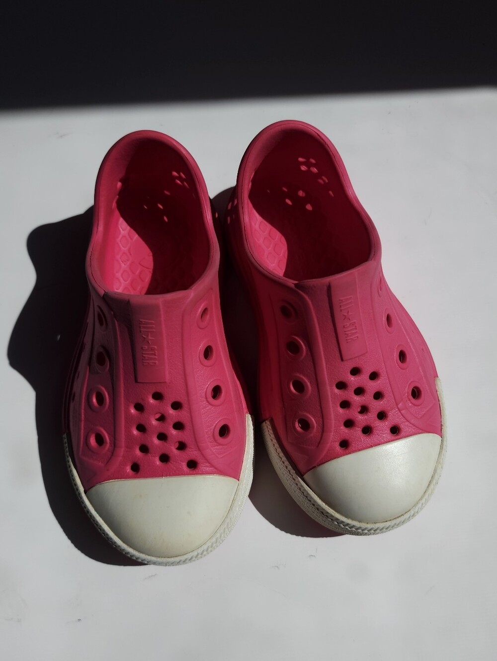 Converse All Star Pink Slip-On Toddler 9 Water Shoes Lightweight Low Top Crocs - Picture 2 of 11